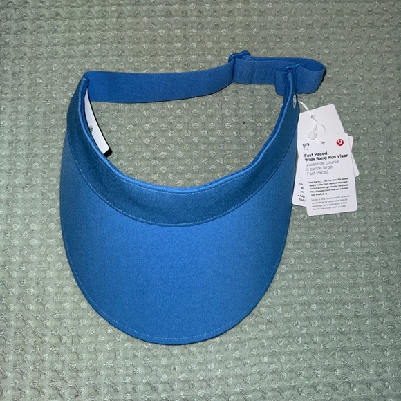 NWT Lululemon Fast Paced Wide Band Run Visor in Poolside Blue - Picture 1 of 5